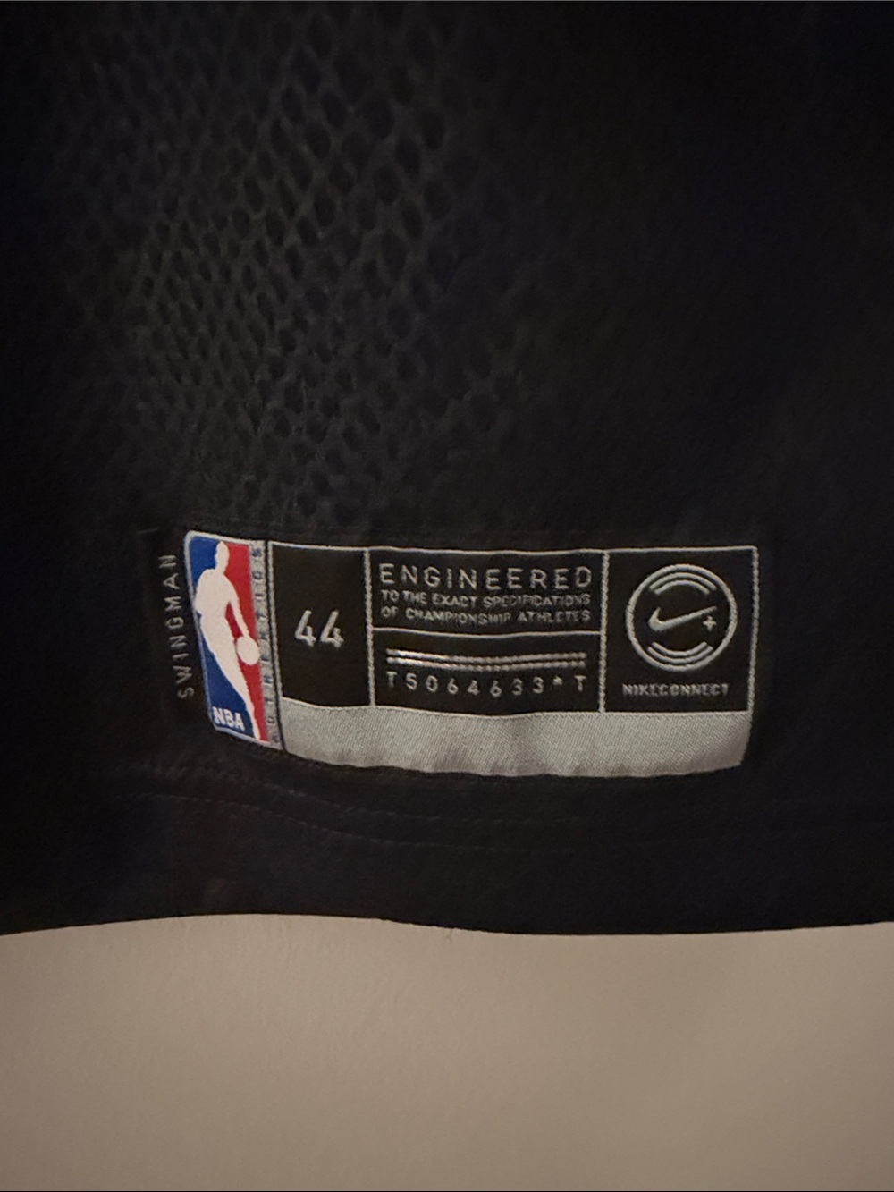 Lakers Jersey - Picture 2 of 4
